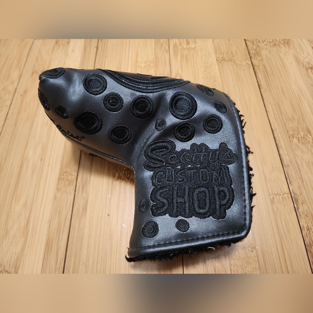 Scotty Cameron ALL BLACK Murdered Out JACKPOT JOHNNY Custom Shop Blade Headcover